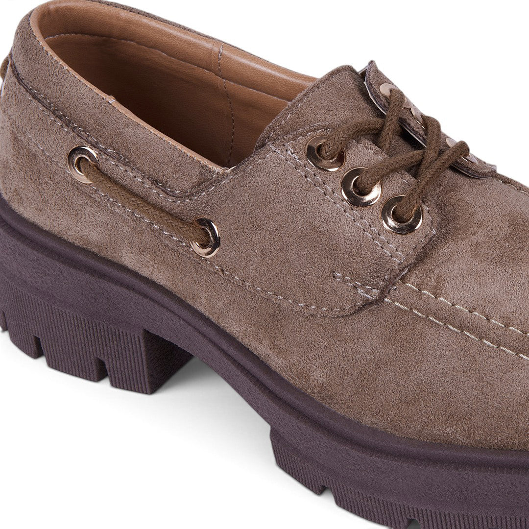 MOCASÍN NÁUTICO PLATAFORMA TAUPE 24816