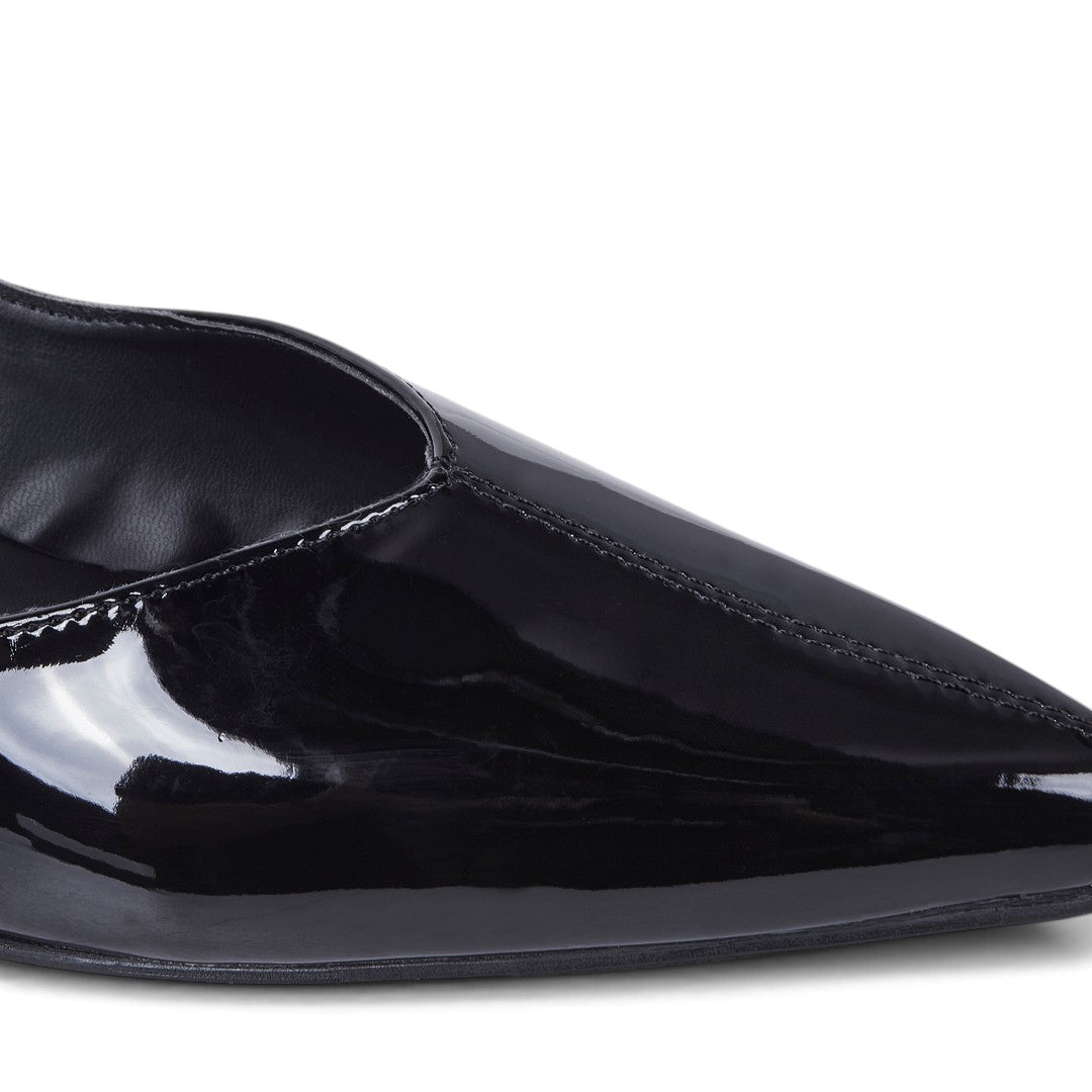 ZAPATILLA DESTALONADA CHAROL NEGRO 77621